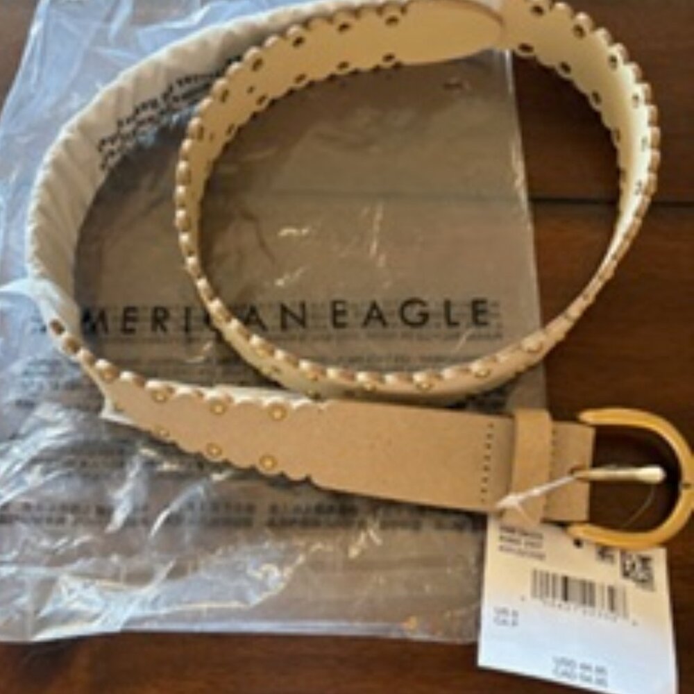 Brand new! Scalloped, gold studded tan belt 100% leather, size small